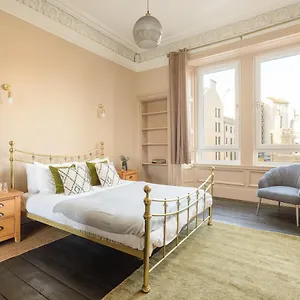 Apartamento Spacious 2br Leith, Edimburgo